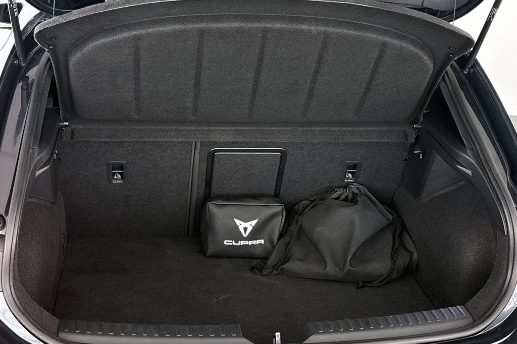 CUPRA Leon (KZJ22V) met abonnement