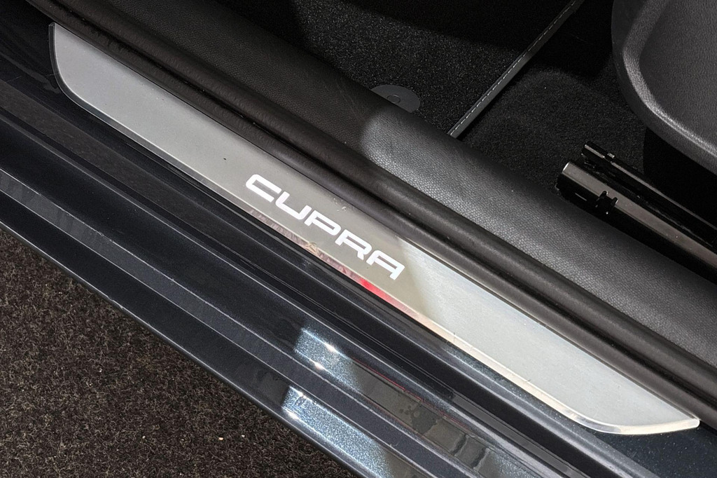 CUPRA Leon (KZJ22V) met abonnement