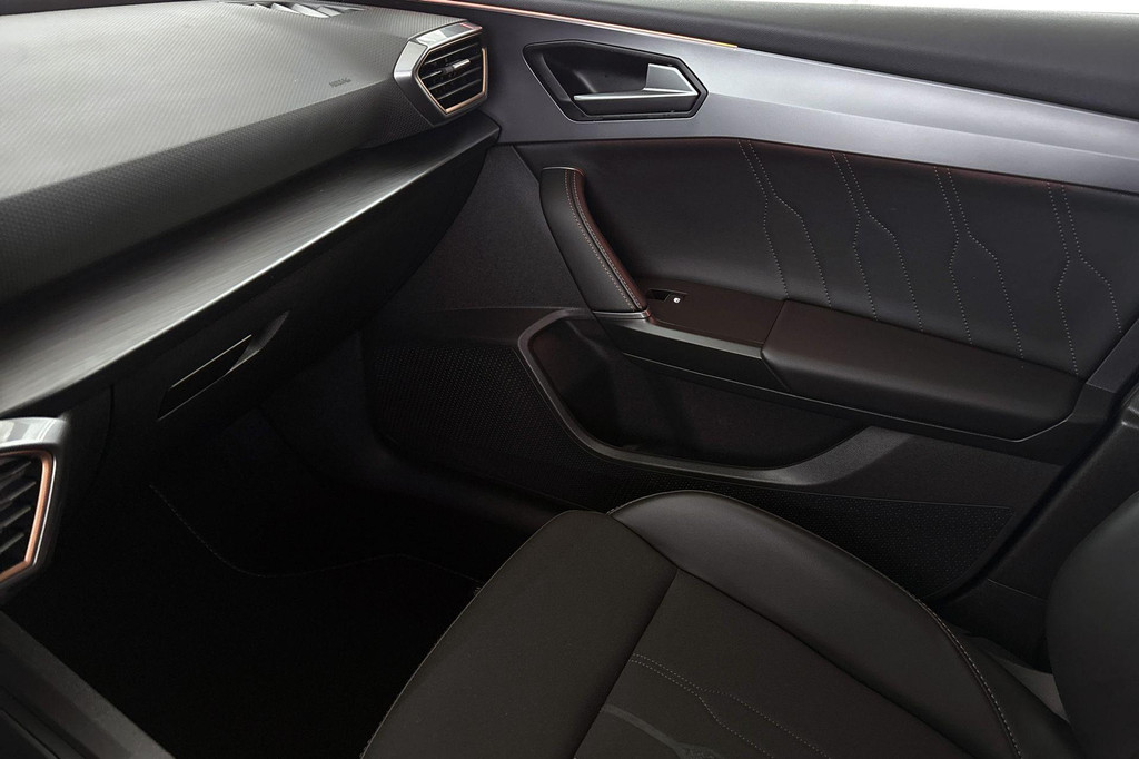 CUPRA Leon (KZJ22V) met abonnement