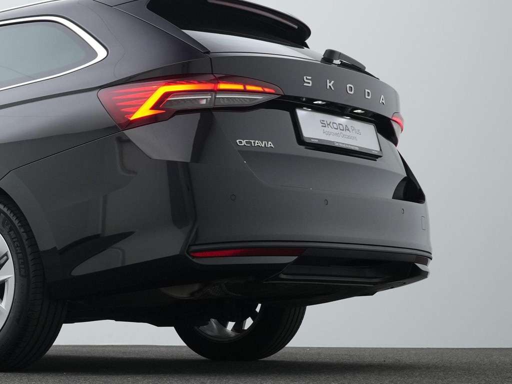 ŠKODA Octavia (GZP74G) met abonnement