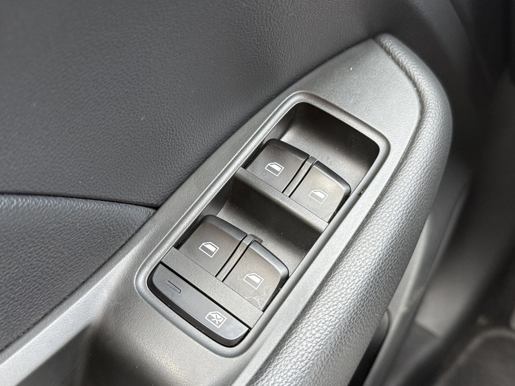 MG ZS-EV (L247FH) met abonnement