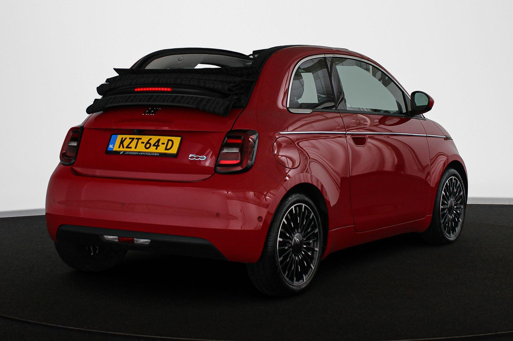 Fiat 500C (KZT64D) met abonnement