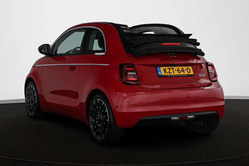 Fiat 500C (KZT64D) met abonnement