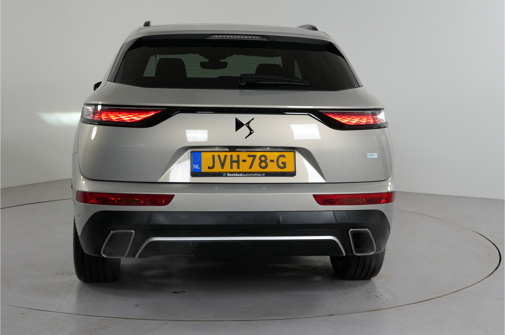 DS DS 7 (JVH78G) met abonnement