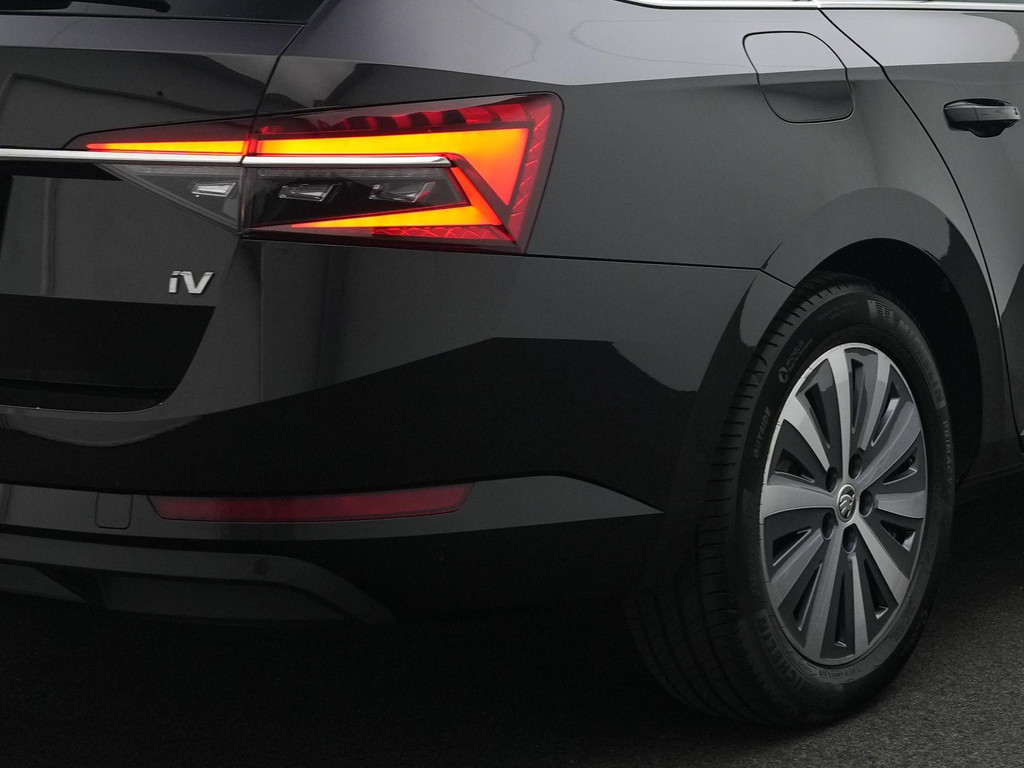 ŠKODA Superb (KPL95J) met abonnement