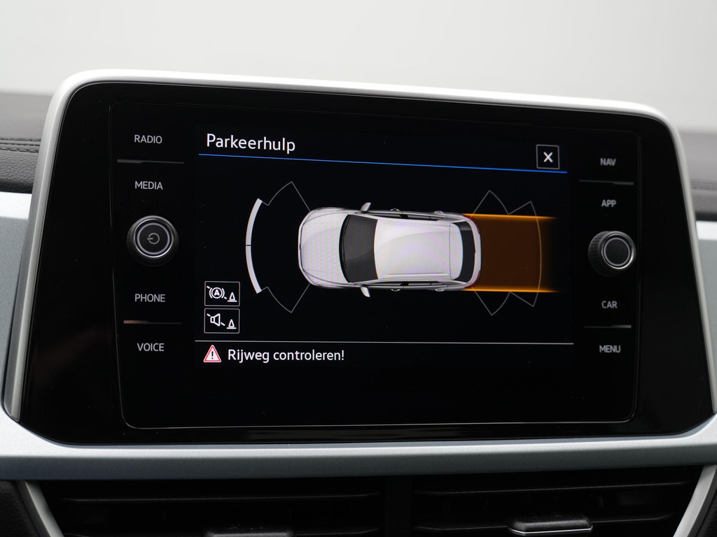 Volkswagen T-Roc (KTT41L) met abonnement