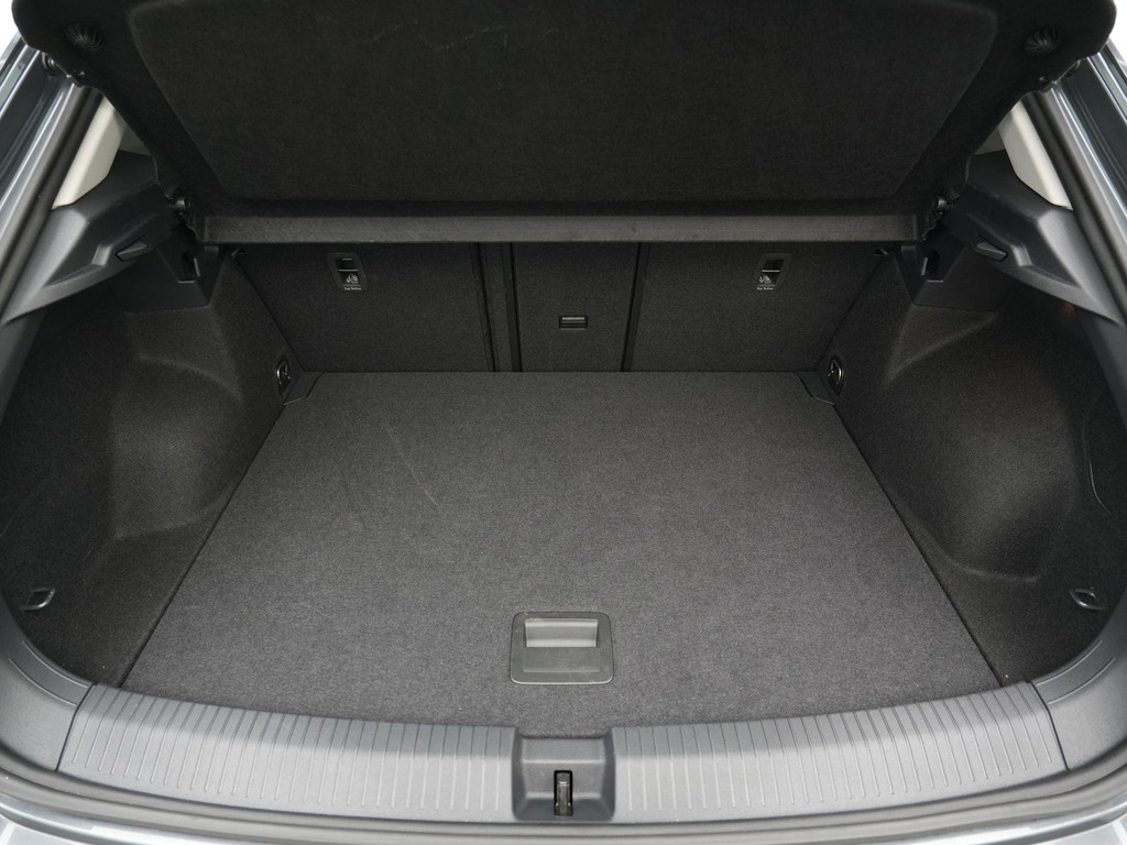 Volkswagen T-Roc (KTT41L) met abonnement