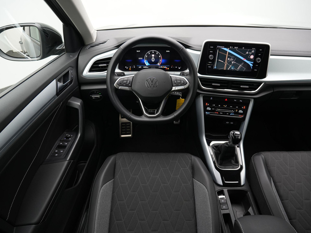 Volkswagen T-Roc (KTT41L) met abonnement