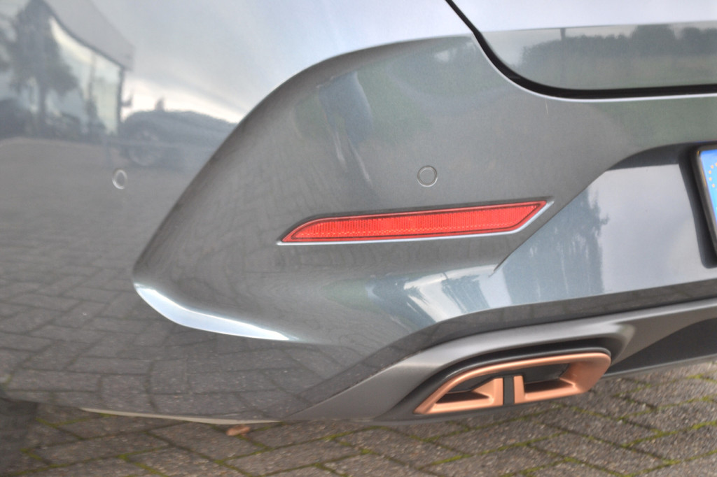 CUPRA Leon Sportstourer (NBB01X) met abonnement
