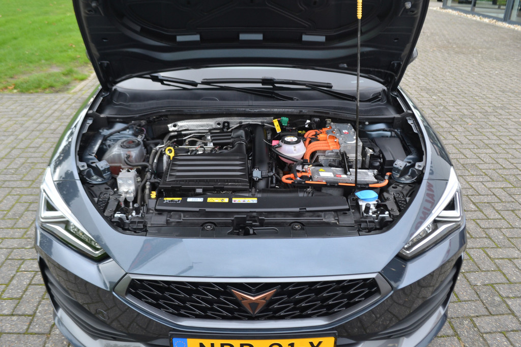CUPRA Leon Sportstourer (NBB01X) met abonnement