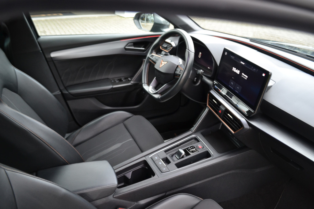CUPRA Leon Sportstourer (NBB01X) met abonnement