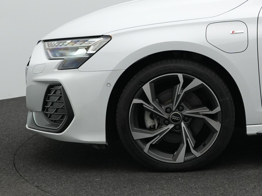 Audi A3 (KRF54H) met abonnement