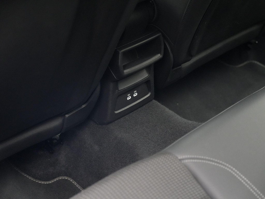 Audi A3 (KRF54H) met abonnement