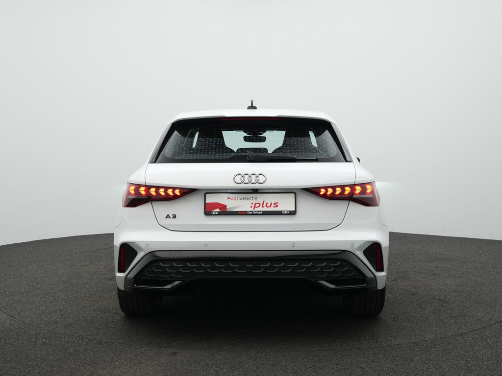 Audi A3 (KRF54H) met abonnement