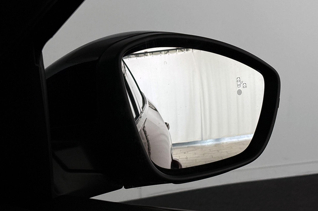 Peugeot e-2008 (L794XX) met abonnement