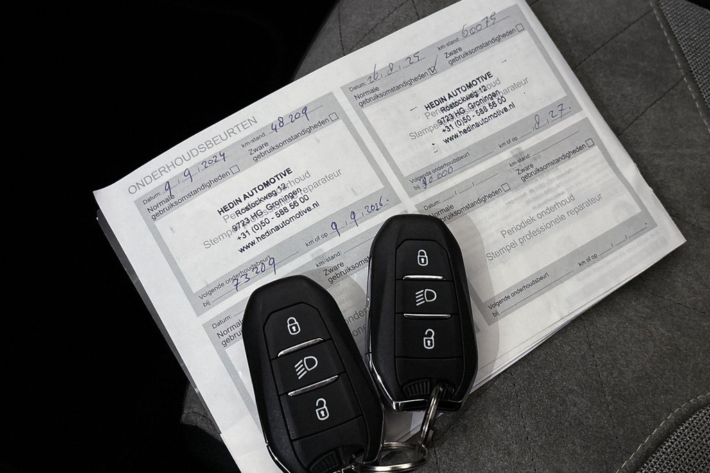 Peugeot e-2008 (L794XX) met abonnement