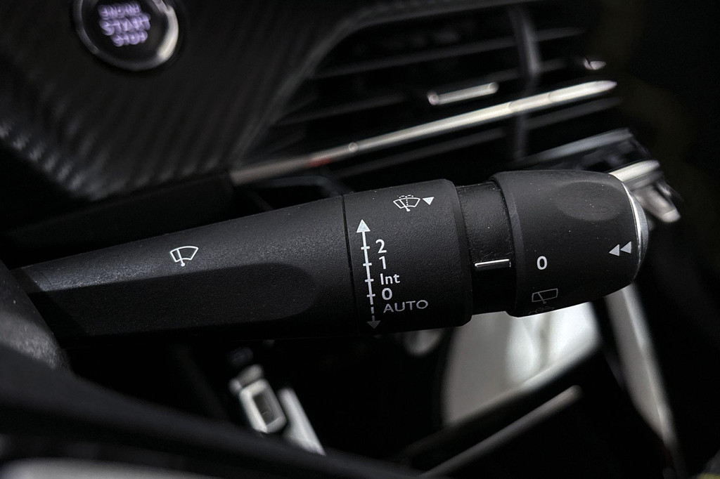 Peugeot e-2008 (L794XX) met abonnement