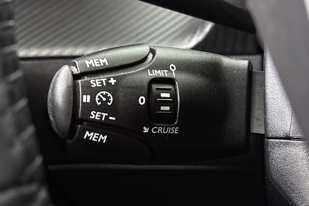 Peugeot 208 (Z436DS) met abonnement