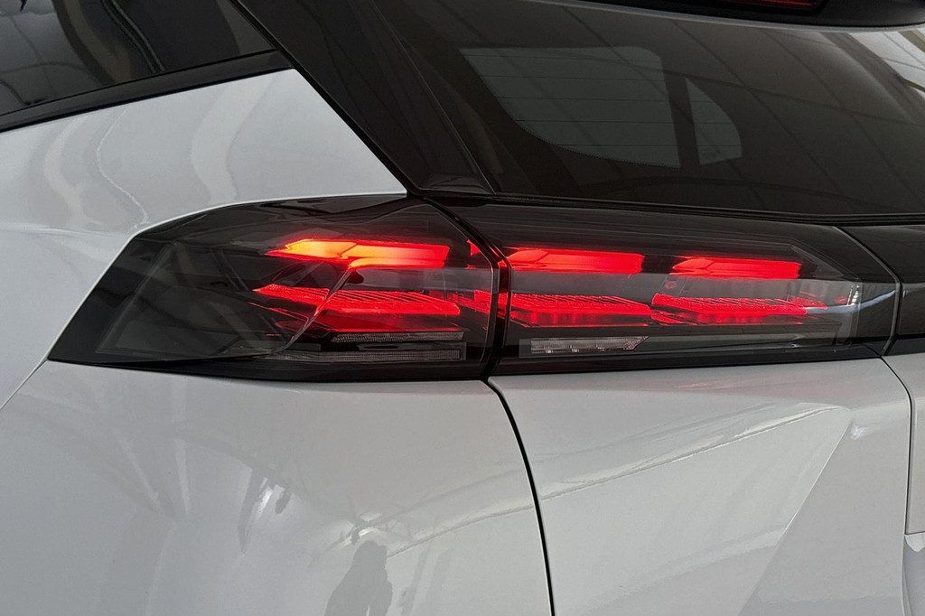 Peugeot 2008 (HHK60H) met abonnement