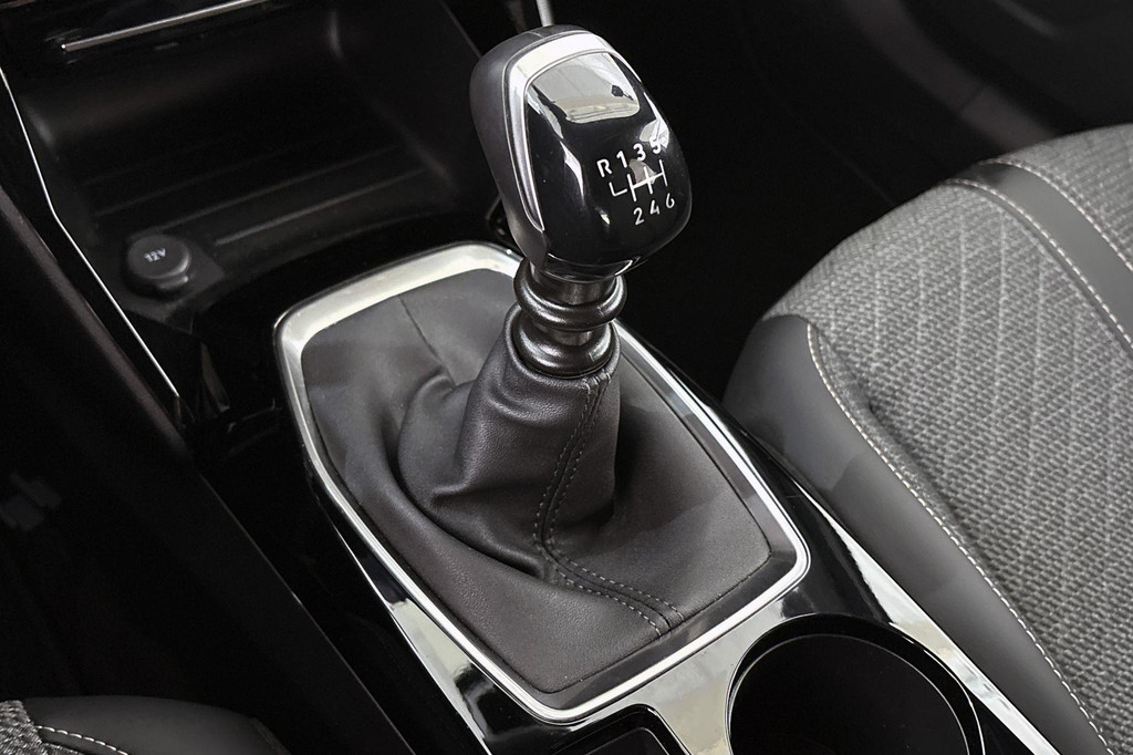Peugeot 2008 (HHK60H) met abonnement