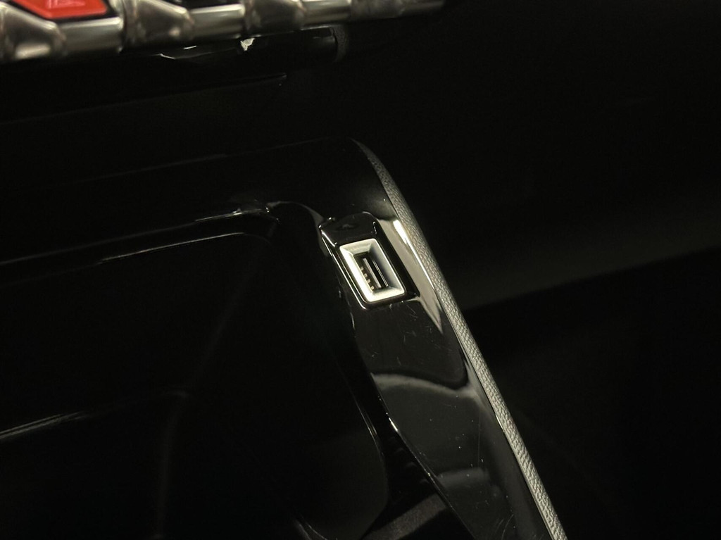 Peugeot 208 (R584HL) met abonnement