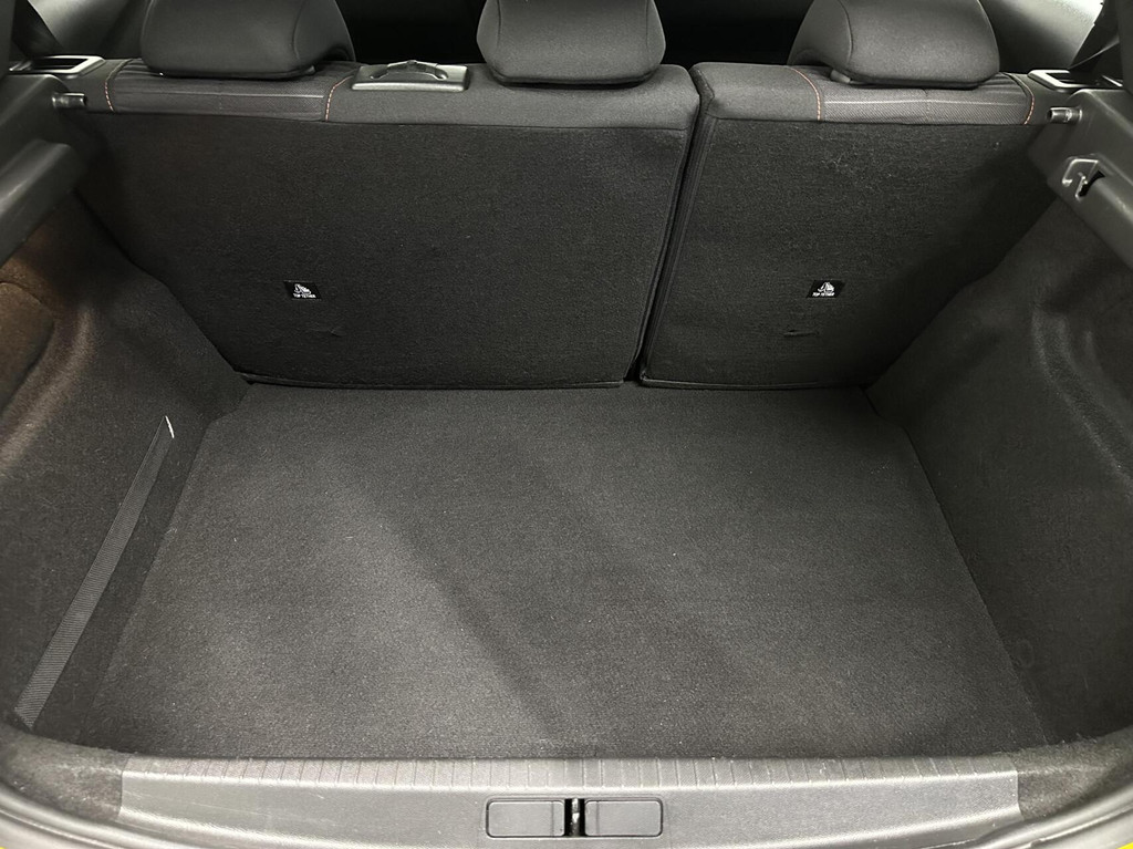 Peugeot 208 (R584HL) met abonnement