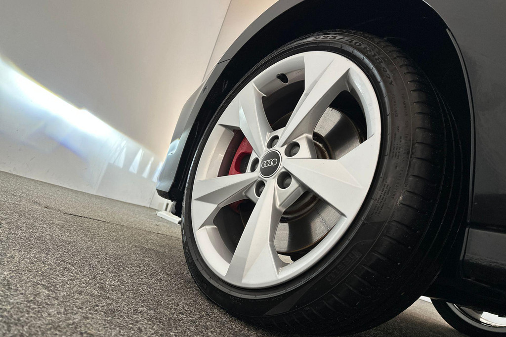 Audi A3 (JKN09B) met abonnement