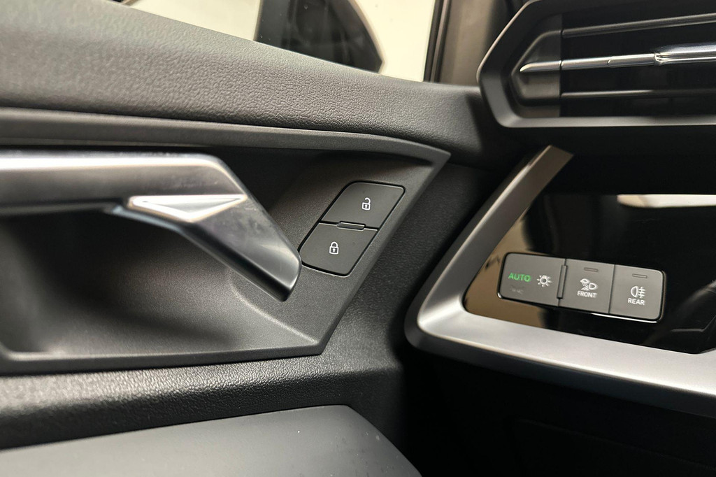 Audi A3 (JKN09B) met abonnement
