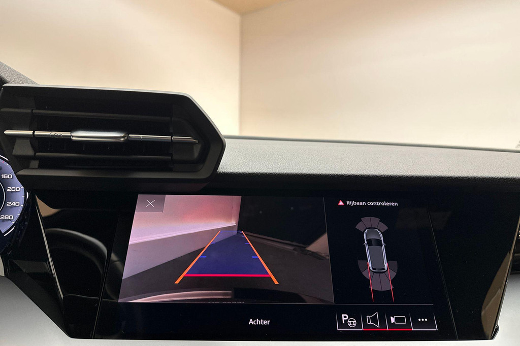 Audi A3 (JKN09B) met abonnement