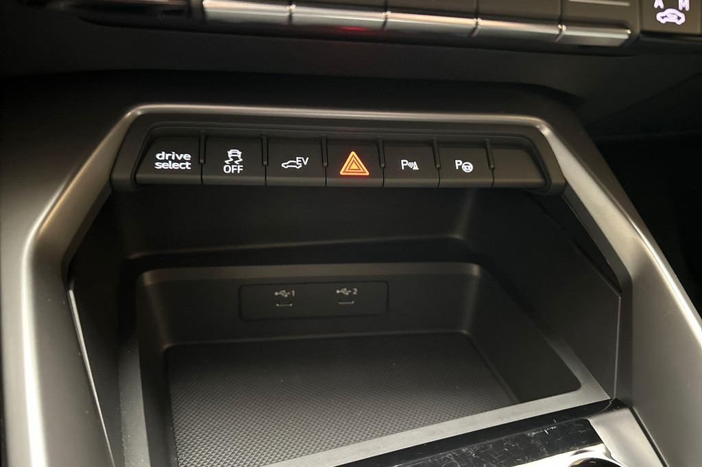 Audi A3 (JKN09B) met abonnement