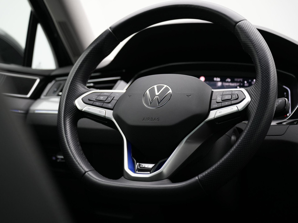 Volkswagen Passat (KZJ81P) met abonnement