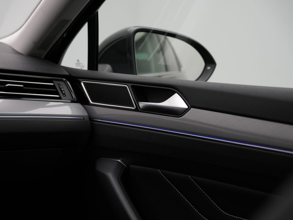 Volkswagen Passat (KZJ81P) met abonnement