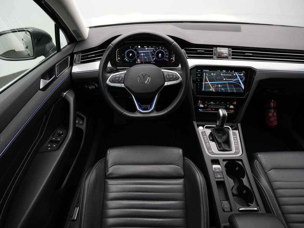 Volkswagen Passat (KZJ81P) met abonnement