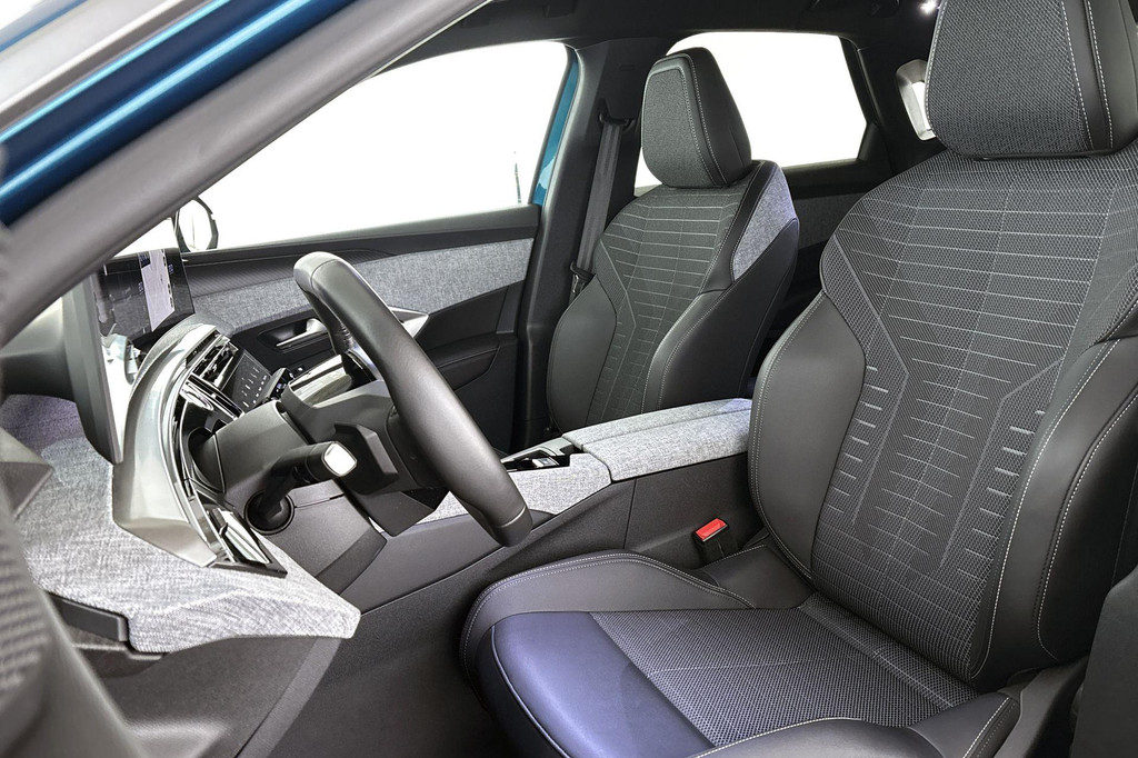 Peugeot 3008 (KZF22X) met abonnement