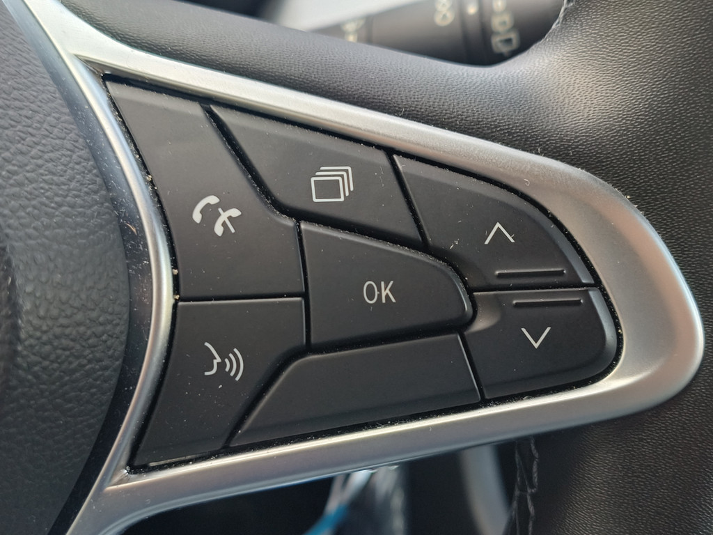 Renault Clio (R329ZL) met abonnement