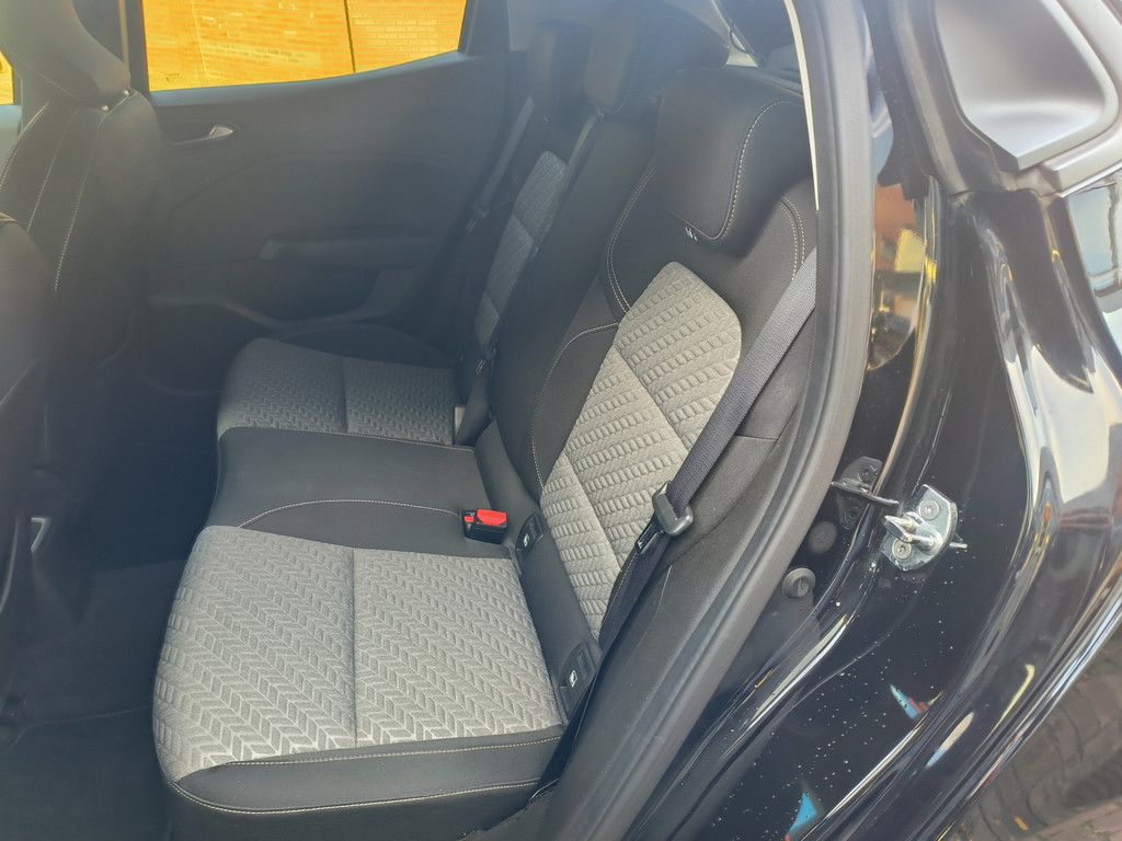 Renault Clio (R329ZL) met abonnement