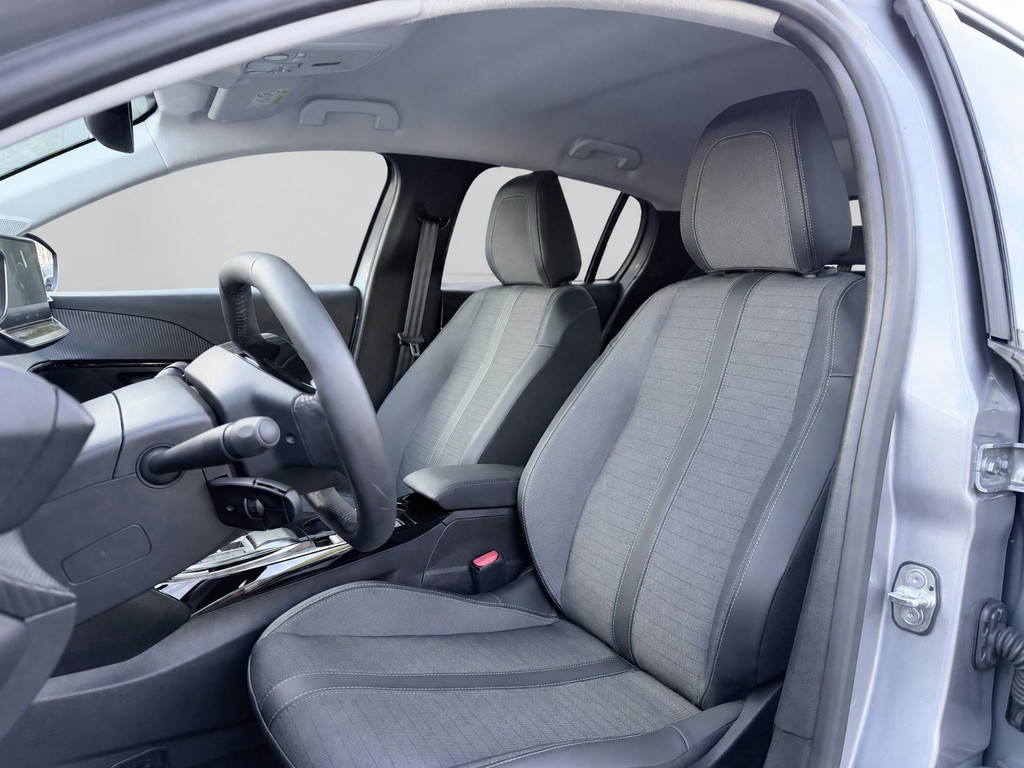 Peugeot e-208 (P359ZD) met abonnement