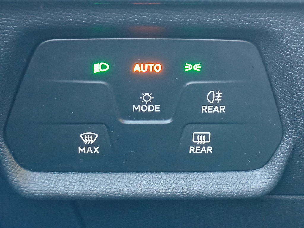 Seat Leon Sportstourer (NBP23H) met abonnement