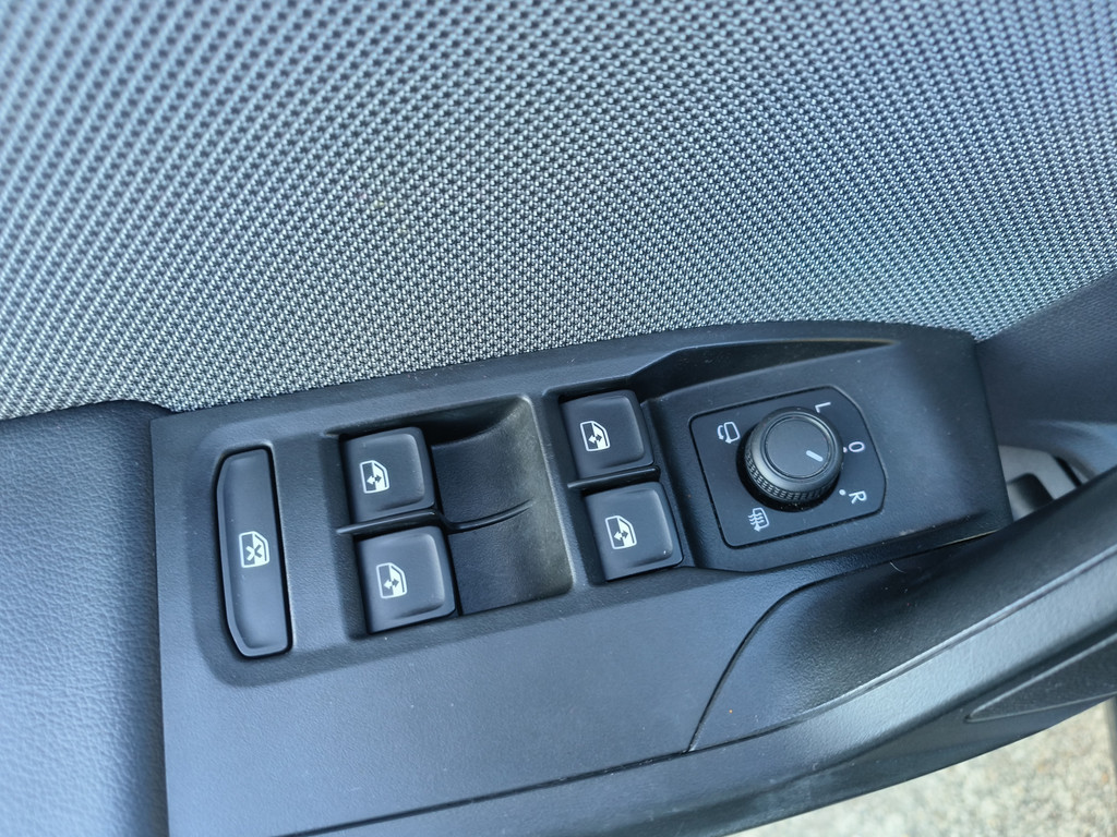 Seat Leon Sportstourer (NBP23H) met abonnement