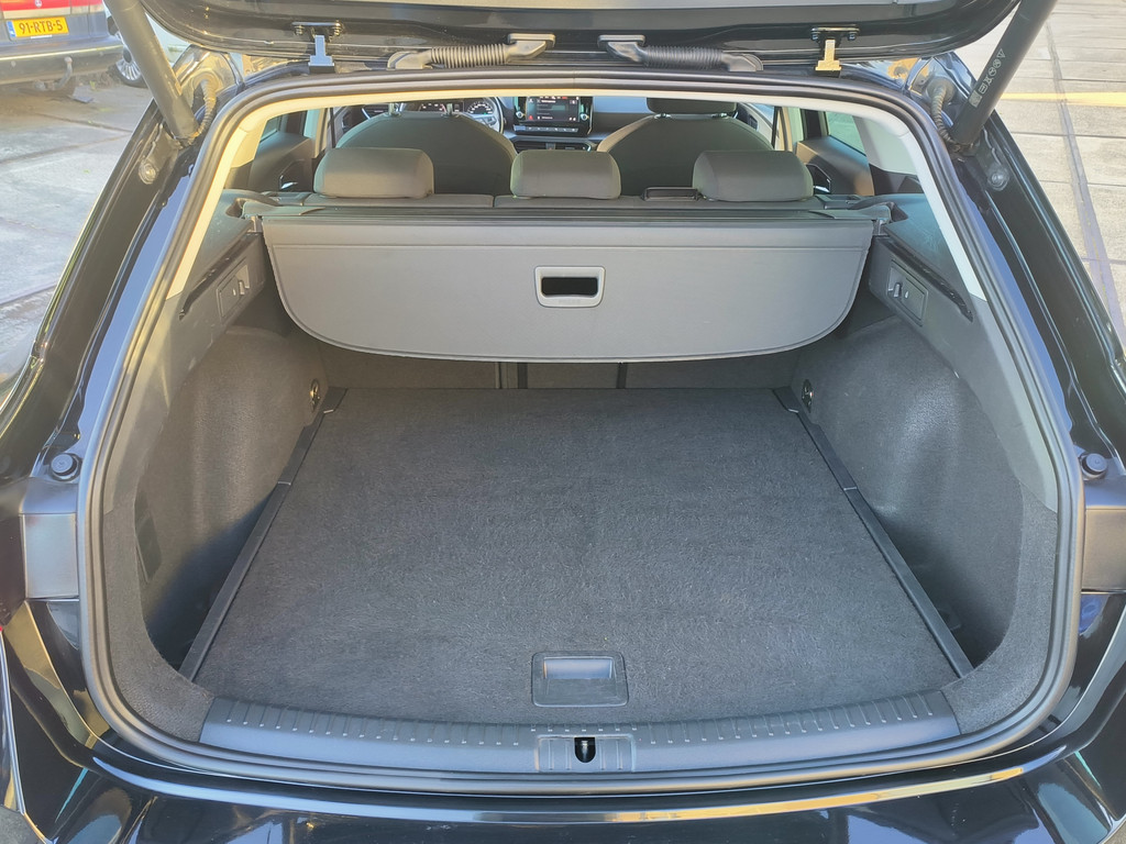 Seat Leon Sportstourer (NBP23H) met abonnement