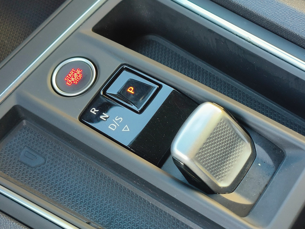 Seat Leon Sportstourer (NBP23H) met abonnement