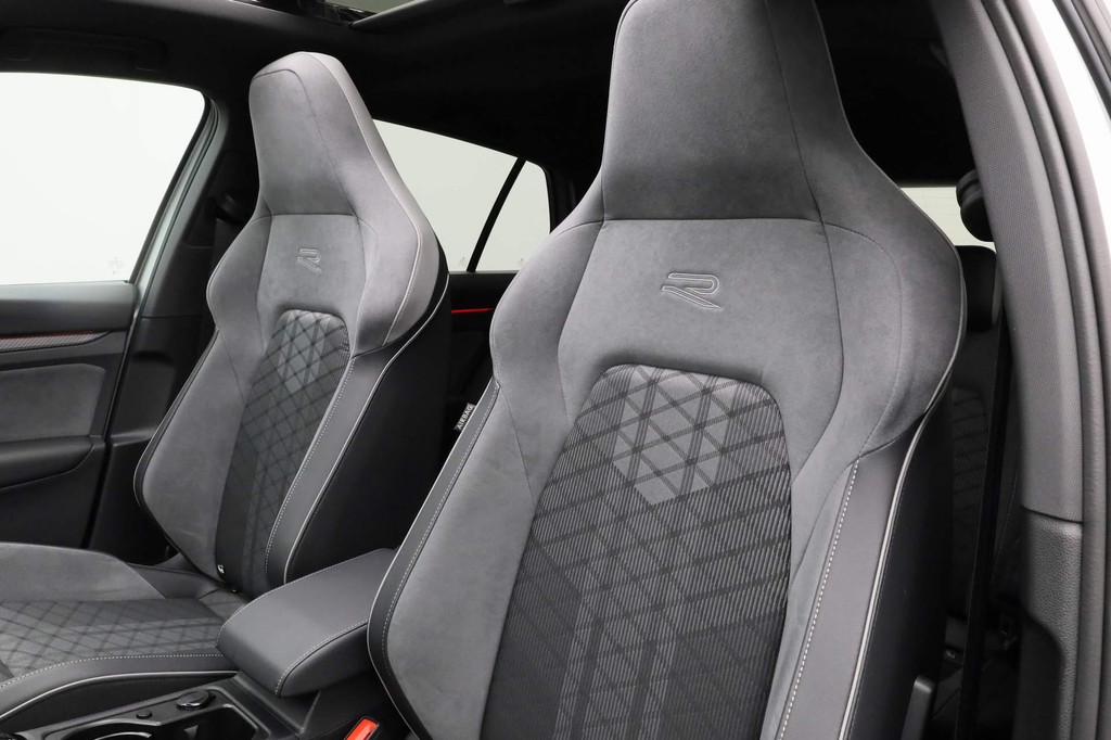 Volkswagen Golf (GPT73H) met abonnement