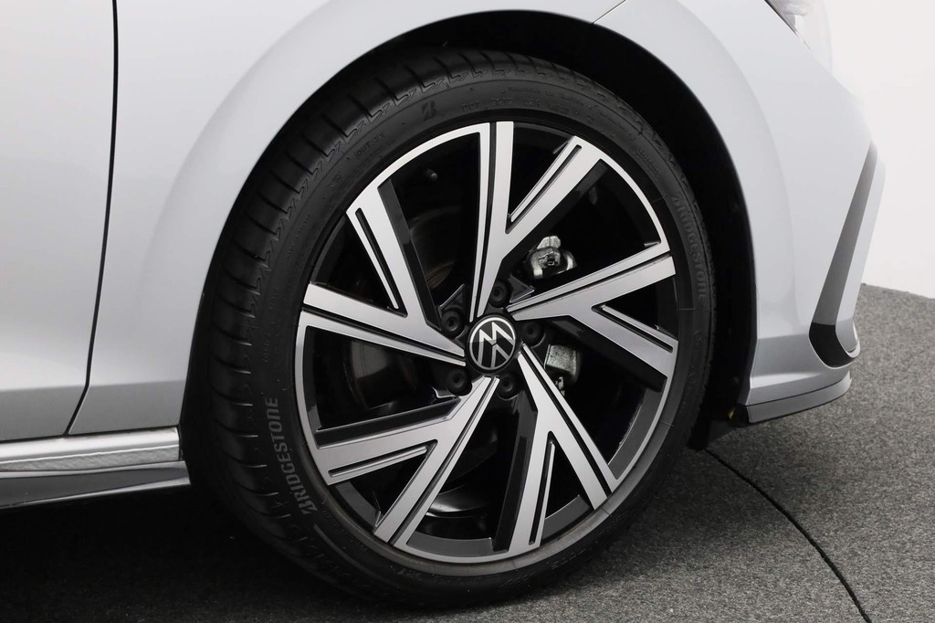 Volkswagen Golf (GPT73H) met abonnement