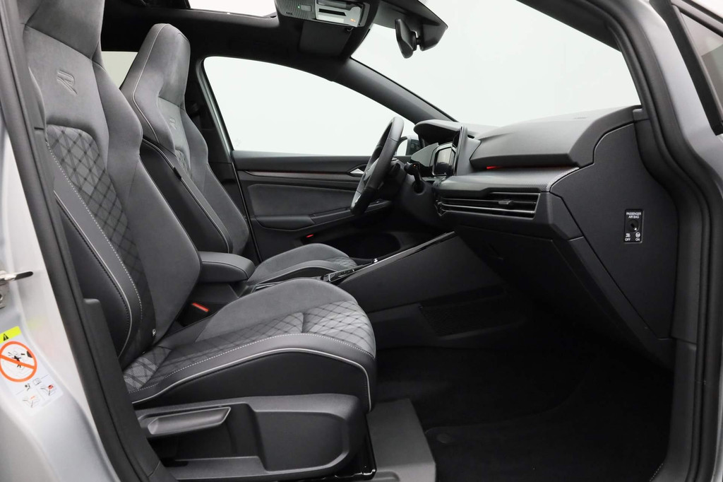 Volkswagen Golf (GPT73H) met abonnement