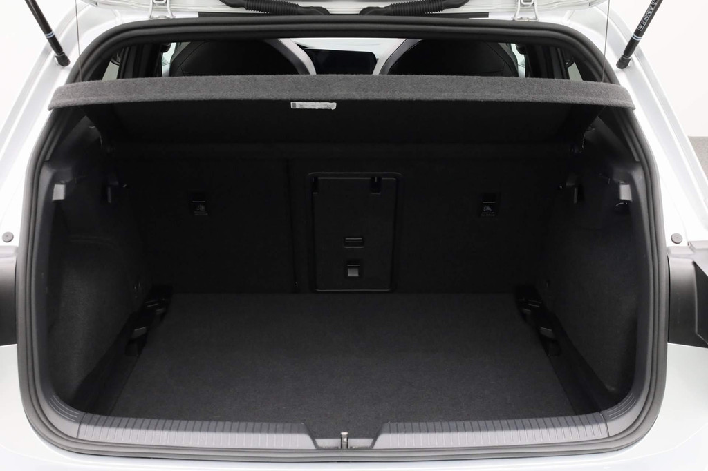 Volkswagen Golf (GPT73H) met abonnement