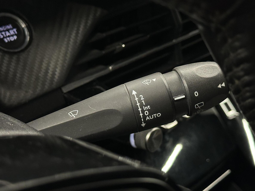 Peugeot 2008 (J632RN) met abonnement