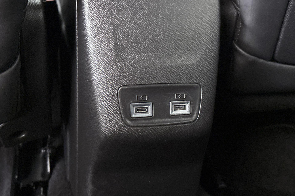 Peugeot 2008 (NBV07H) met abonnement