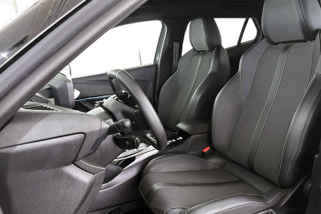 Peugeot 2008 (NBV07H) met abonnement