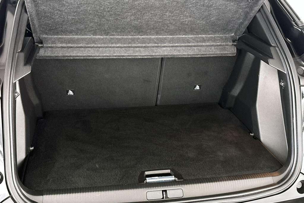 Peugeot e-2008 (L965ZT) met abonnement