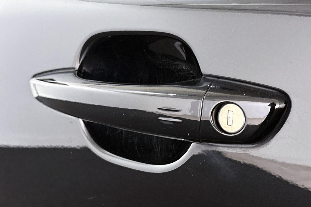 Peugeot e-2008 (L965ZT) met abonnement